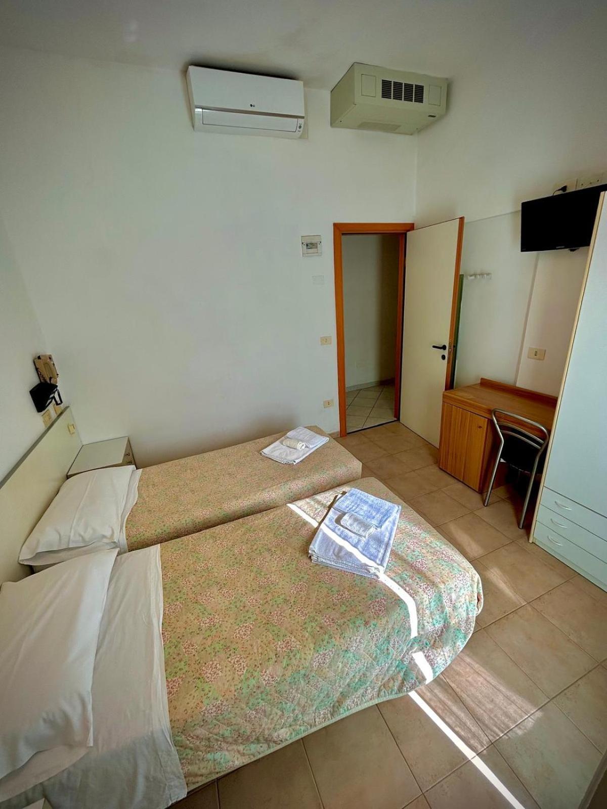Hotel Sacramora ريميني المظهر الخارجي الصورة